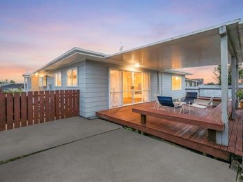 HOME + LEGAL SLEEPOUT - Endless Possibilities
