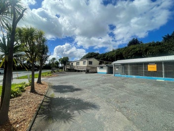Image 1 of 14