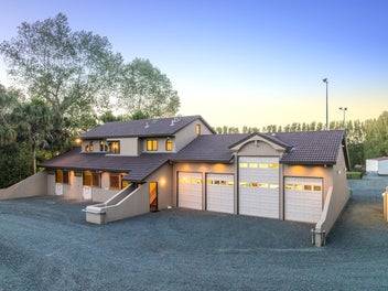 Equestrian Masterpiece - Outstanding Future Urban