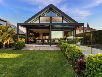 The black and white house