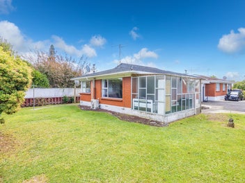 HILLCREST SCHOOL ZONED !