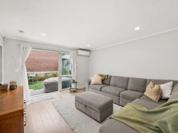 4 Bed 3 Bath, Big Rooms!