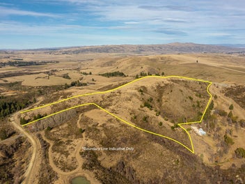 Central Otago Expansive Lifestyle Holding