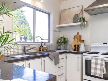 Head start on Hilton