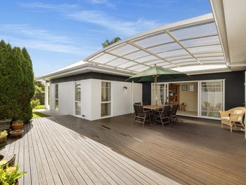 Reserve Outlook in Prime Location