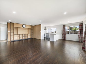 Space, Views & Privacy - Must Sell