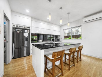 Rare Find - 5 Bed + Multiple Living on Corner Site