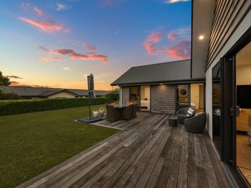 Sought-after Meadowstone area