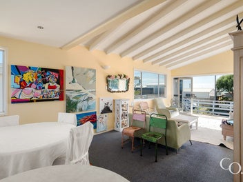 A Quintessential Kiwi Bach