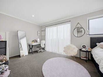 Ignore CV! Extra Large bedrooms with Flexi room
