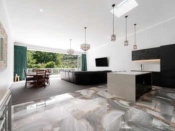 Luxurious Living; Space Galore