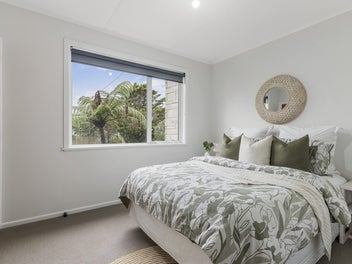 Sun-Drenched Versatility in the Heart of Newlands