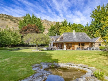 Lake and Alpine Retreat