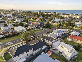 Cute as a button with potential