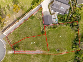 Huge opportunity - build one or two homes