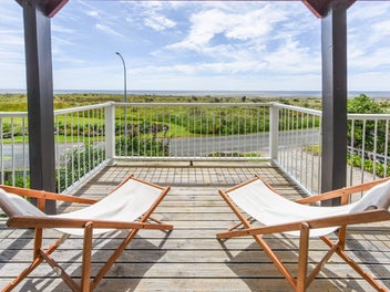 Beachfront Charm & Modern Comfort