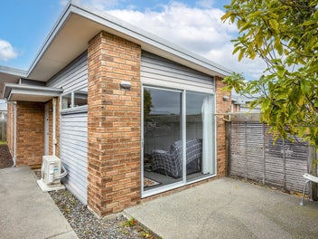 Desirable location - CGHS and CBHS zone