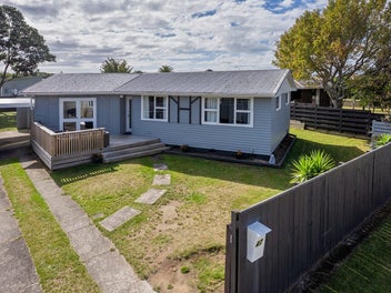 A 4-Bed Freehold Find at $720k