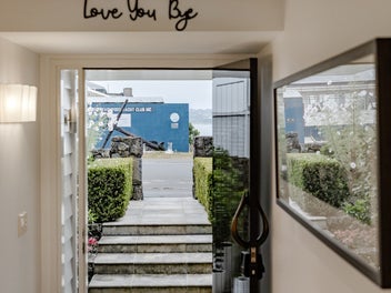 Coastal sanctuary in the heart of Devonport