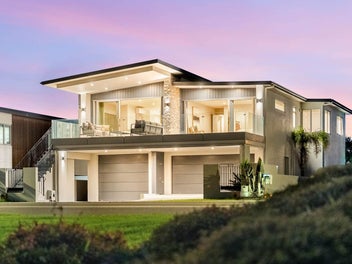 Uninterrupted Views, Unmatched Lifestyle