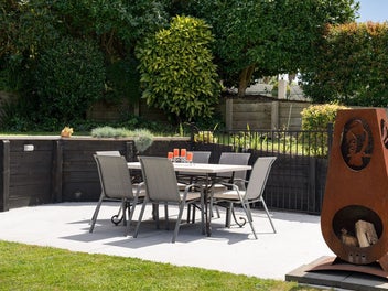 Owners Relocating To Wellington