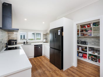 Central Character Stunner!