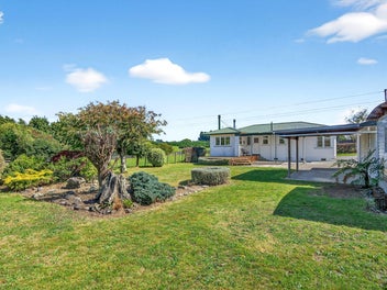 BEO $650,000-A Little Rural on Edge of Town