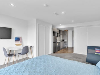 Versatile City Centre Studio Apartment