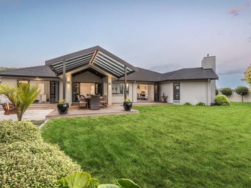 Grand design, garden sanctuary