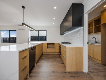 3 Bedrooms with a Walk-in-Pantry!