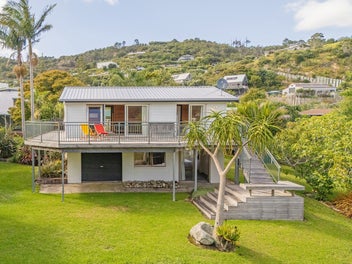 Classic Lockwood on a quarter-acre