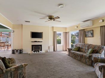 Safe & Secure with Space & Sleepout