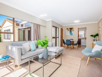 Cute three bedroom rear Tawa unit