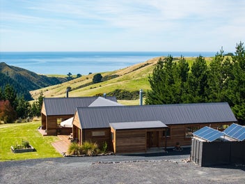 Off-grid coastal retreat, effortless living