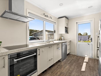 Snatch this oppertunity up