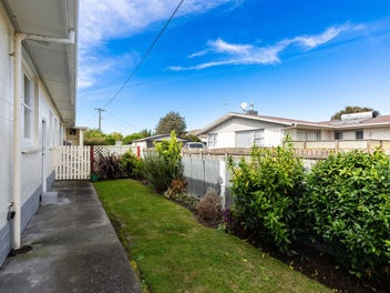 Great location - owner moving into retirement home