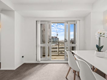 Great Layout 2 Bed Near SkyTower