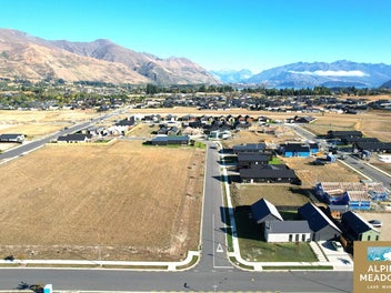 Wanaka's Preferred Section Choice - Alpine Meadows