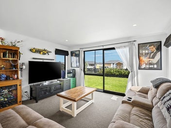 Your Acland Park Sanctuary:Modern, Bright & Ready