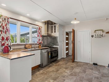 Vendor said – S.O.S - Must be sold!