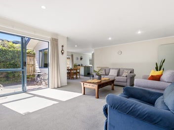 Effortless living in the heart of Taupo