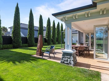 Immaculate Executive Living - Owner Has Purchased!