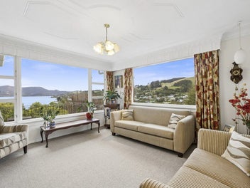 Privacy, Potential, Harbour views and Sunshine