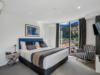 Central Queenstown entry level investment