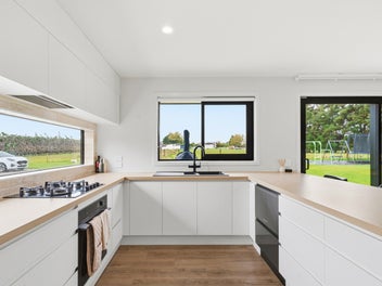 Five Acres, Fresh Air And The Kiwi Dream