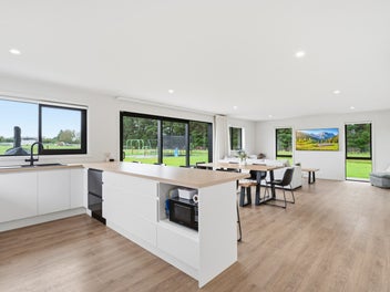 Five Acres, Fresh Air And The Kiwi Dream