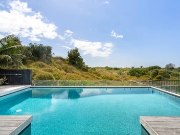 Beachfront - 5 Bed | 4 Bath | Pool