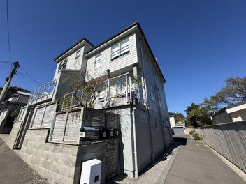 Image 1 of 18