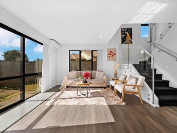 Last Home in the Block–Don’t Miss This Opportunity