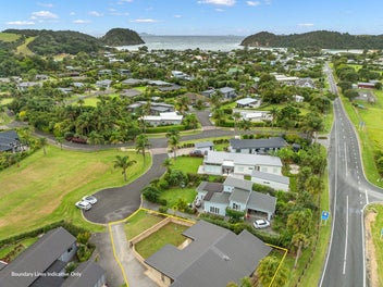 Perfect on Matapouri - Eco Friendly Home